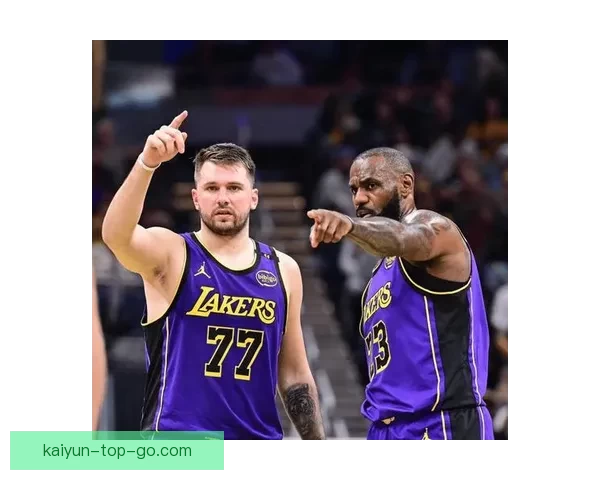 东契奇连续26场得分超四十创历史第三 詹姆斯投篮命中率刷新个人纪录