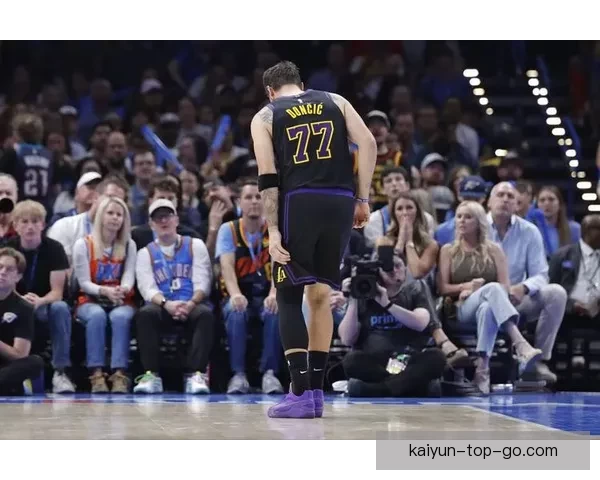 东契奇腿筋重伤或赛季报销湖人冲击季后赛前景蒙上阴影